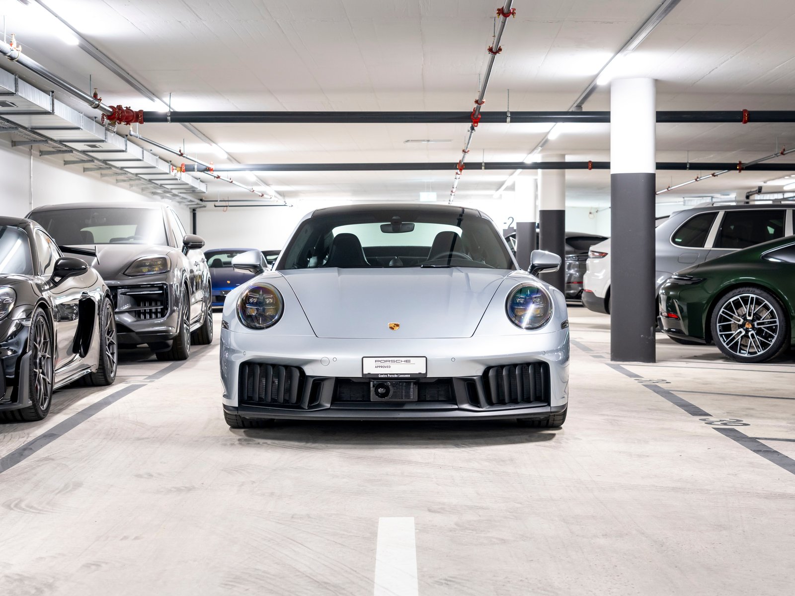 PORSCHE 911 Carrera 4 GTS PDK, Hybride Intégral Essence/Électricité, Occasion / Utilisé, Automatique - 4