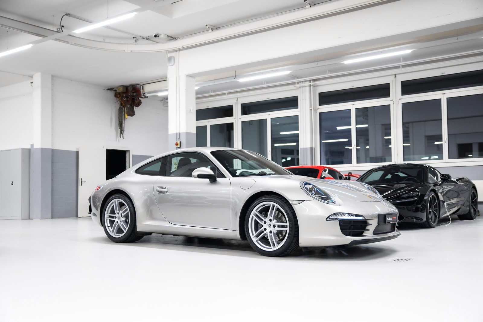 PORSCHE 911 Carrera