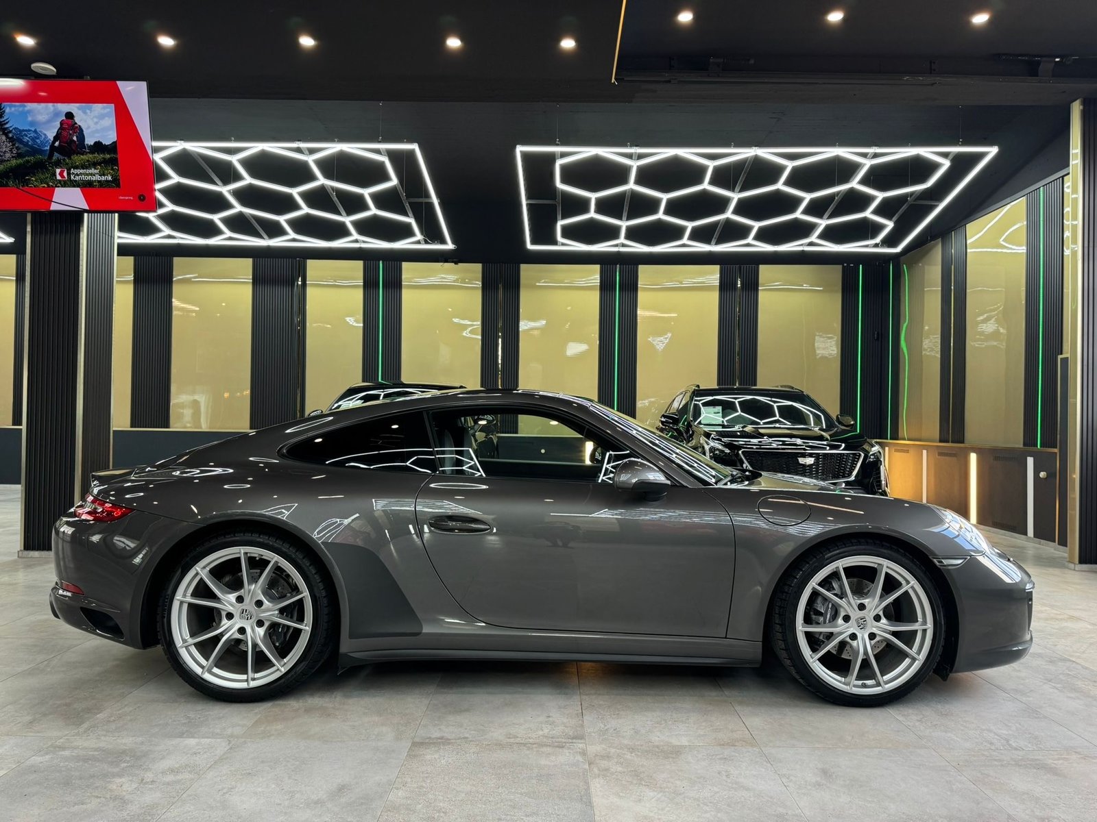 PORSCHE 911 Carrera 4 PDK - Porsche approved, Essence, Occasion / Utilisé, Automatique - 4