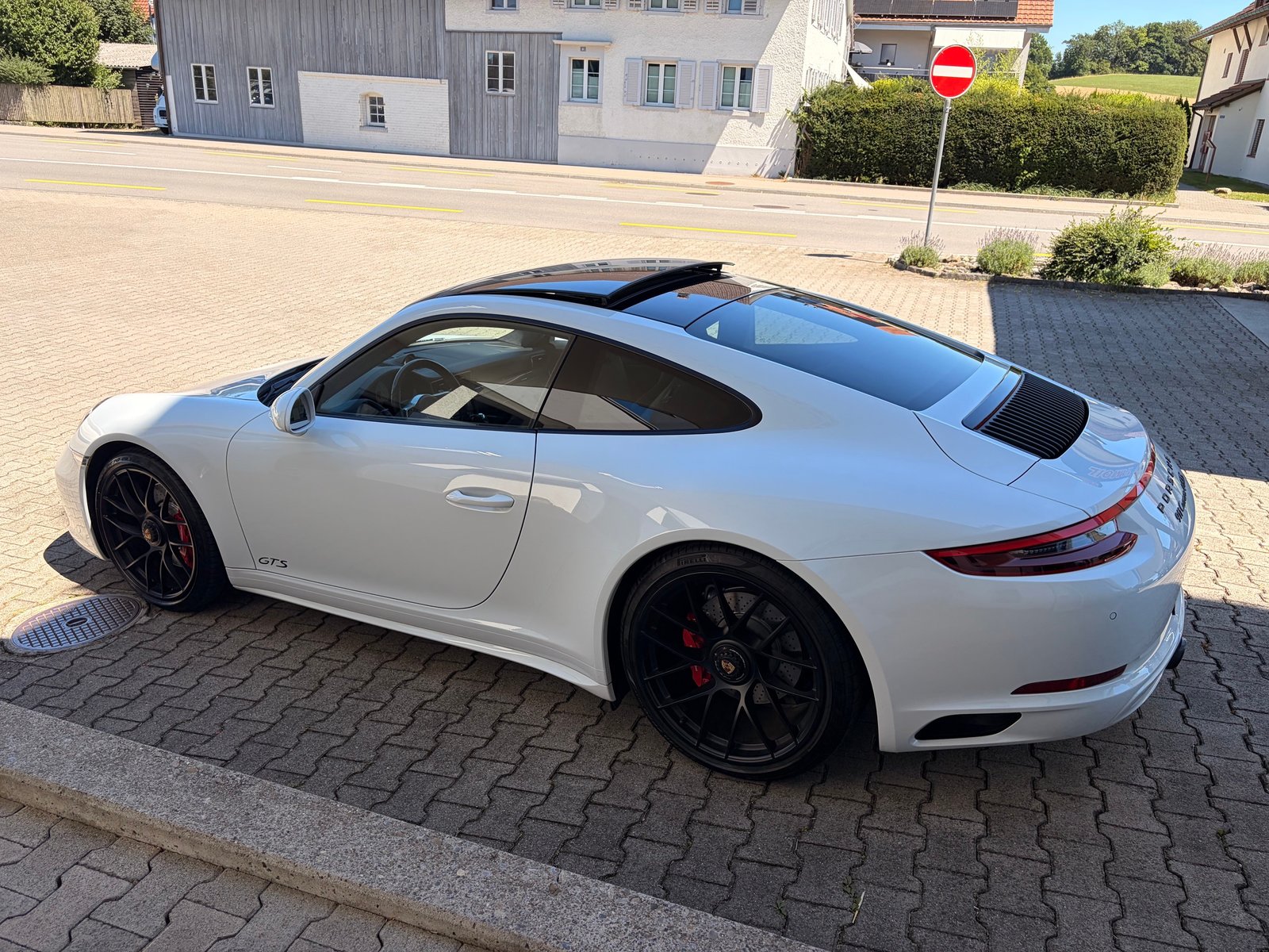 PORSCHE 911 Carrera 4 GTS PDK, Petrol, Second hand / Used, Automatic - 4