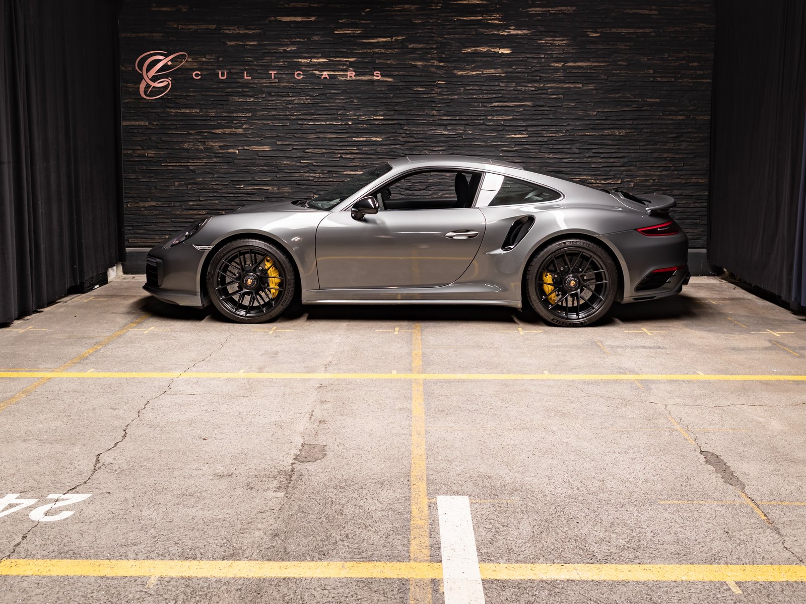 PORSCHE 911 Turbo S PDK, Benzina, Occasioni / Usate, Automatico - 2