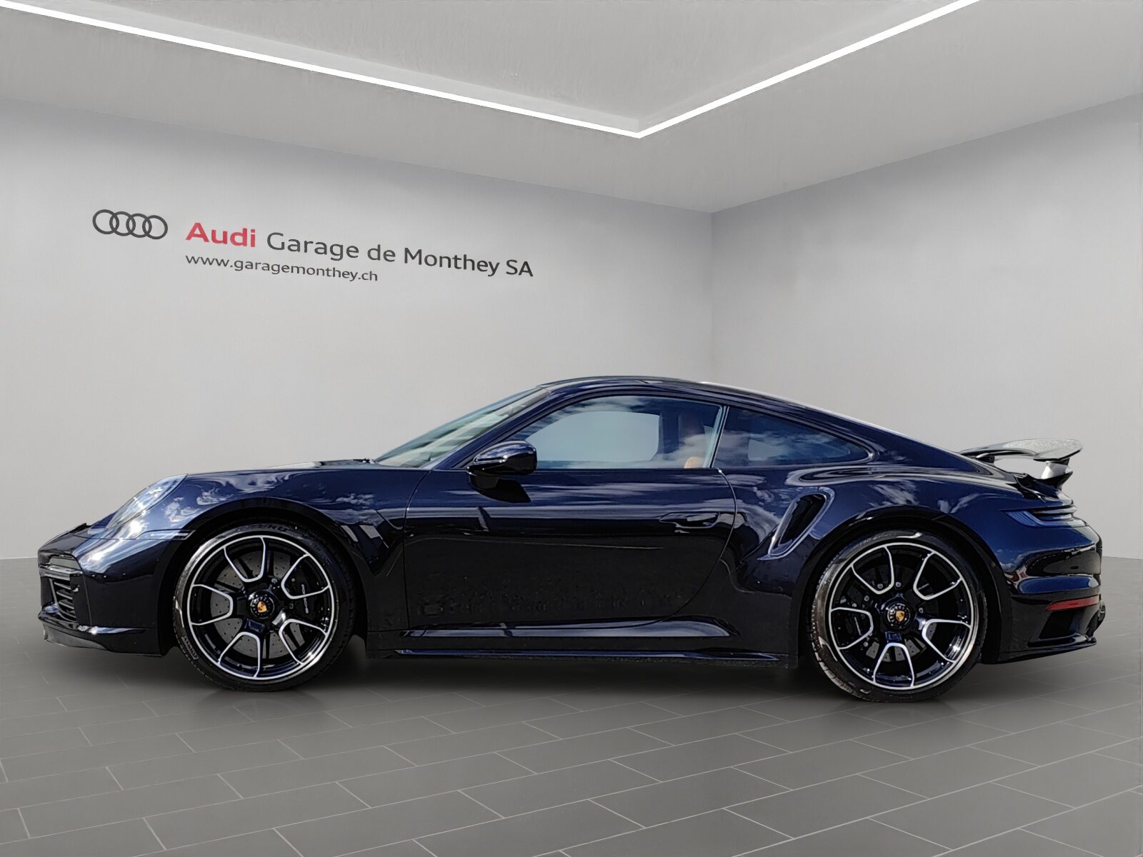 PORSCHE 911 Turbo S