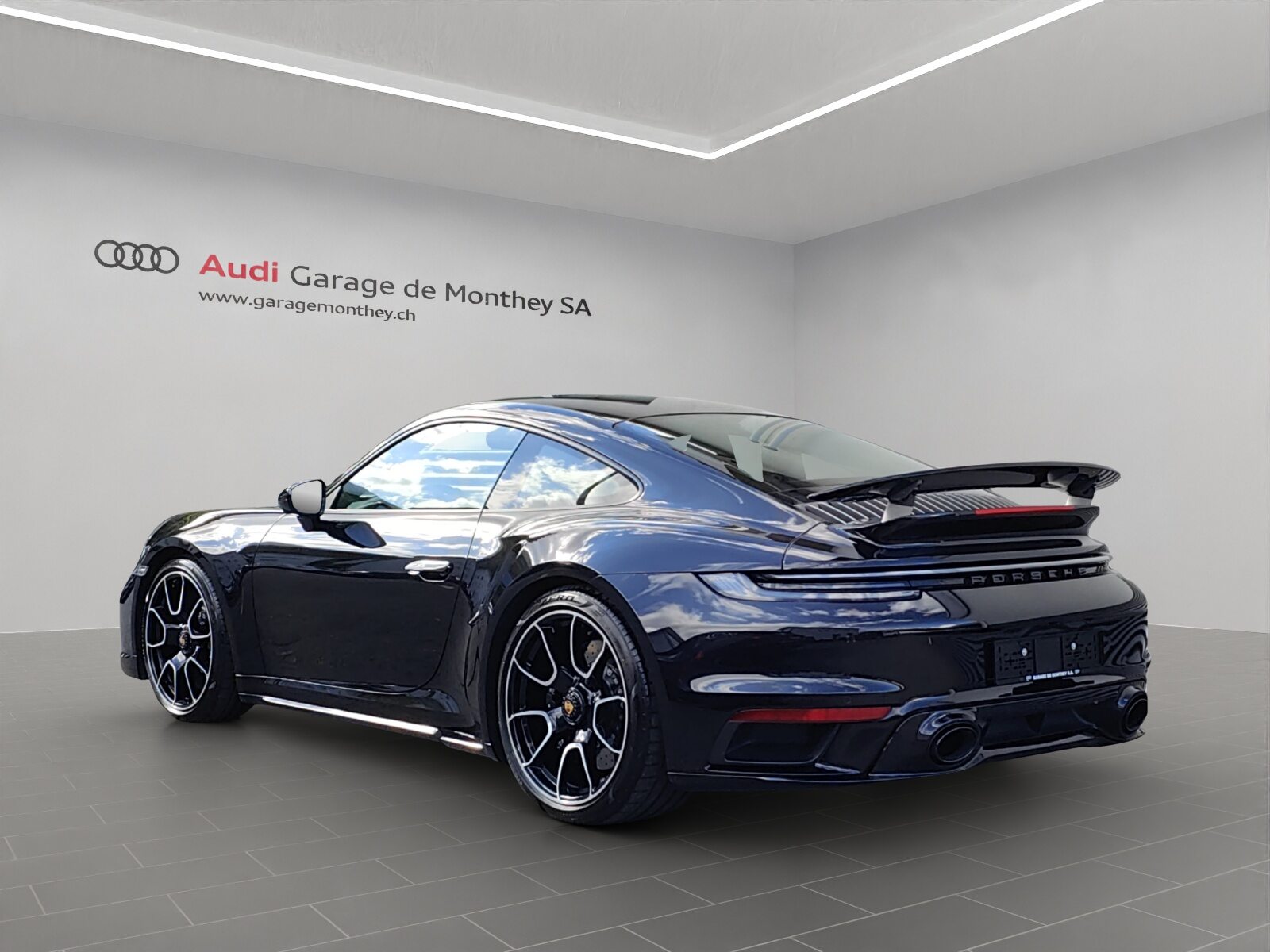 PORSCHE 911 Turbo S, Benzin, Occasion / Gebraucht, Automatik - 2