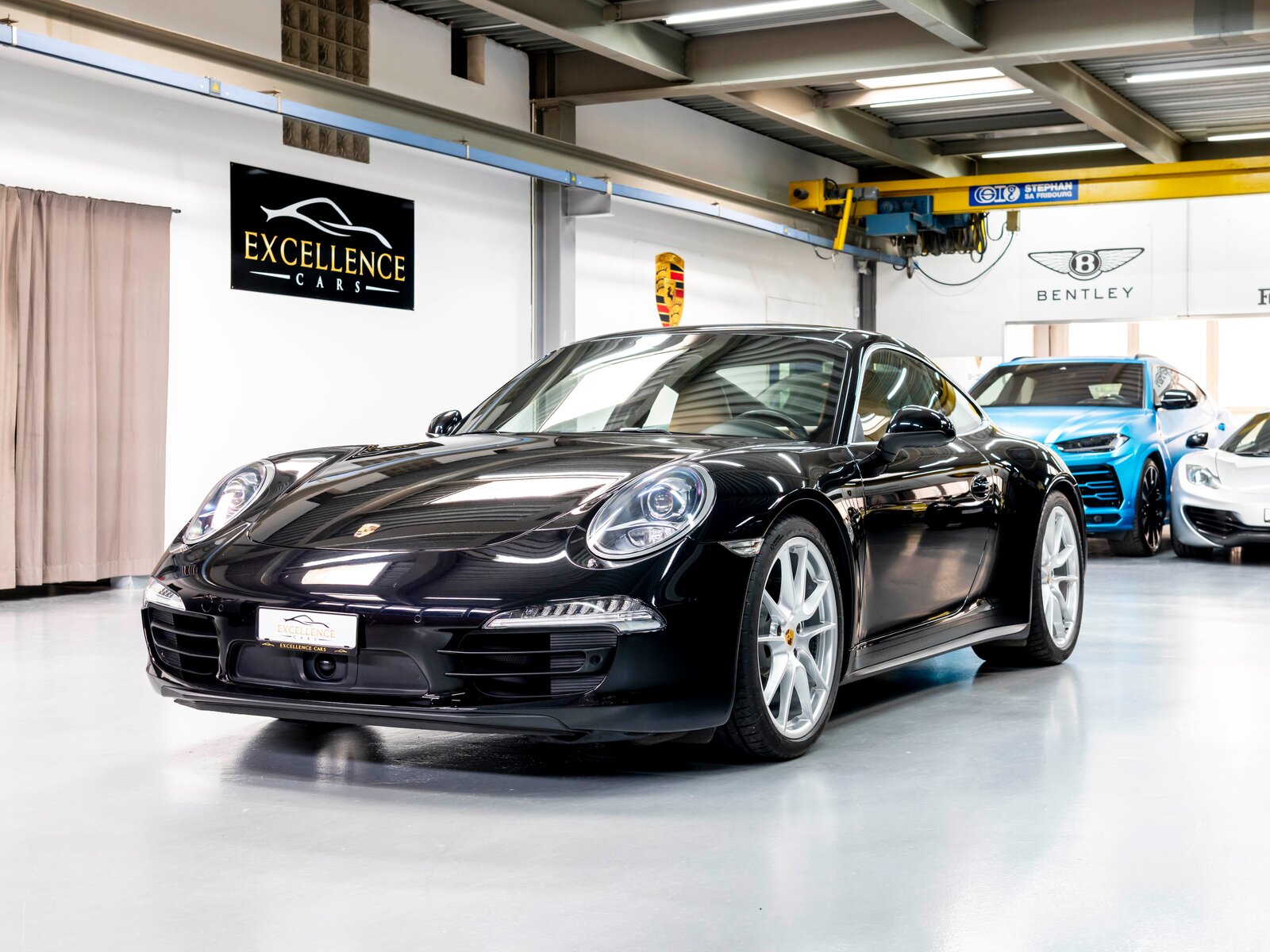 PORSCHE 911 Carrera 4 PDK