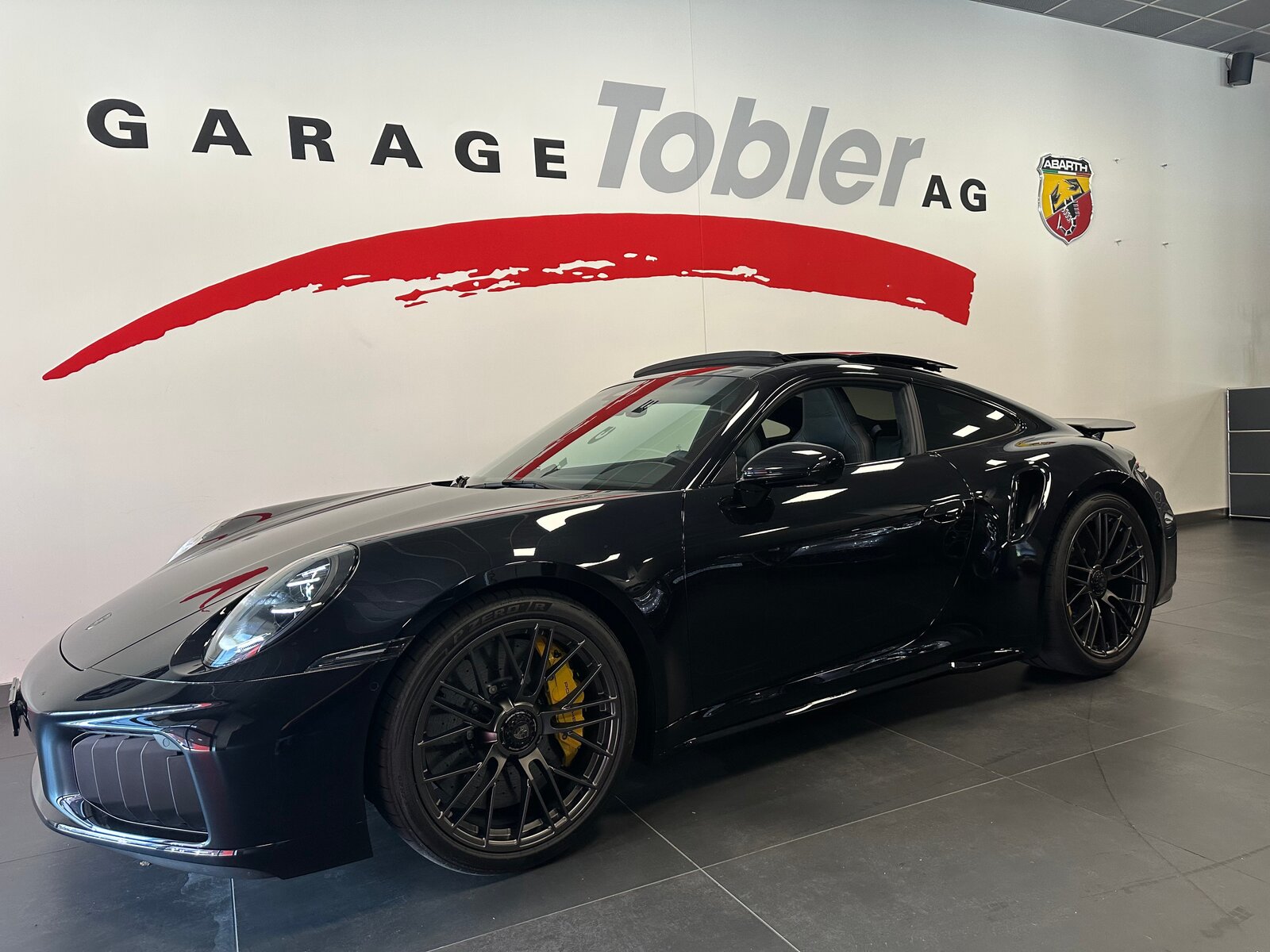 PORSCHE 911 Turbo S PDK
