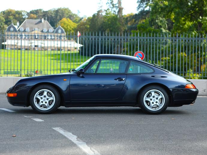PORSCHE 911 Carrera 2 993, Petrol, Second hand / Used, Automatic
