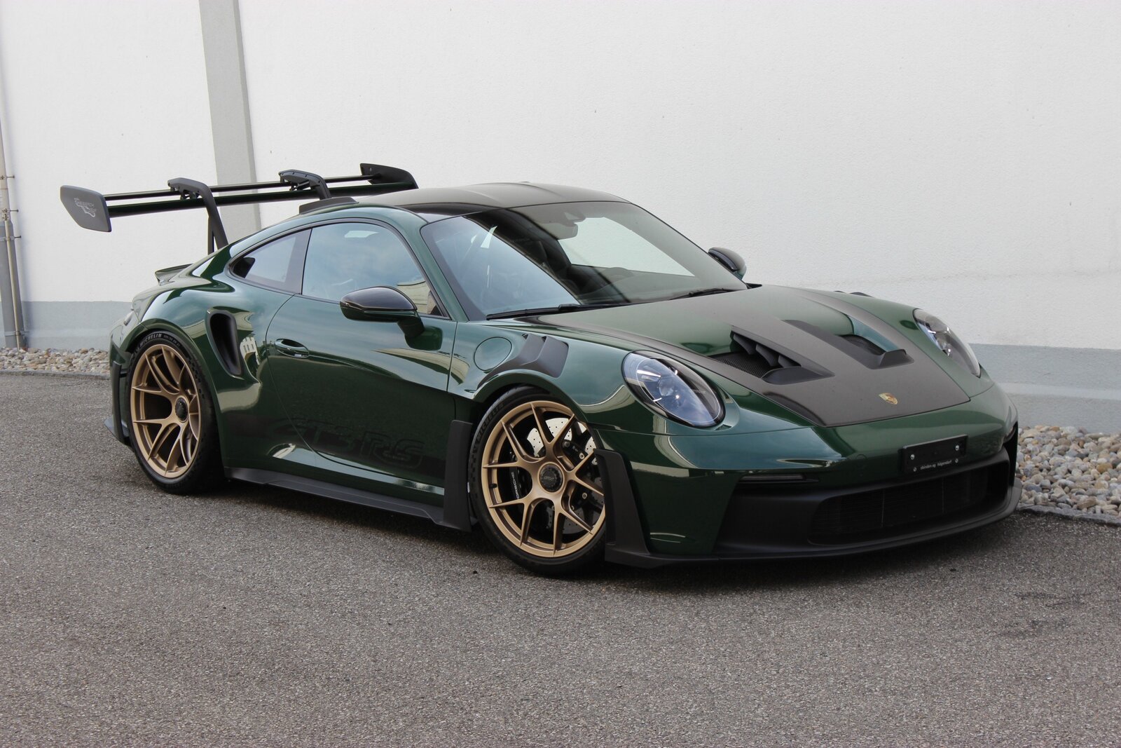PORSCHE 911 GT3 RS Weissach-Paket BRITISH RACING GREEN