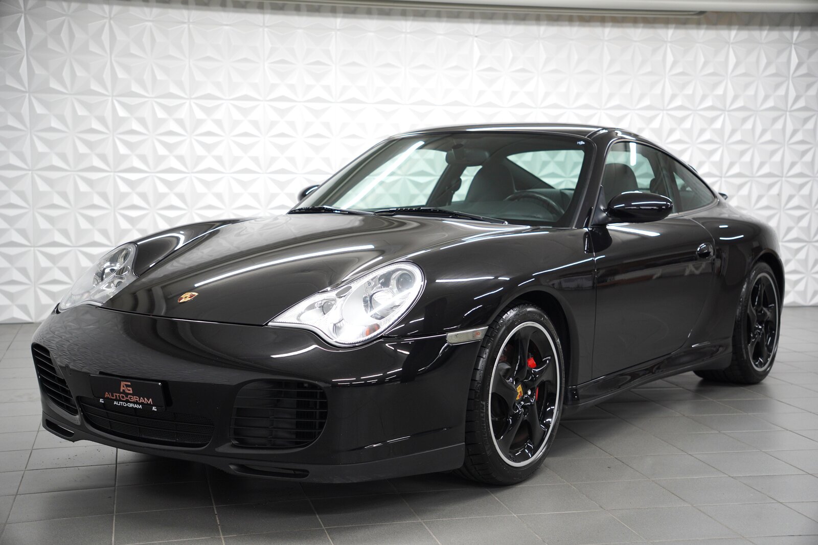 PORSCHE 911 Carrera 4 S