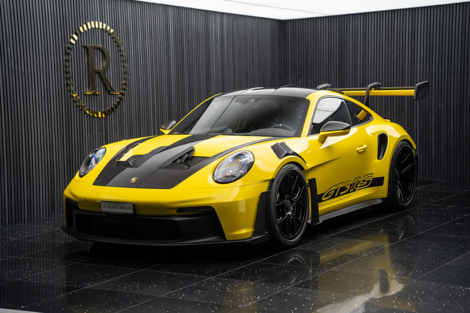 PORSCHE 911 GT3 RS Weissach