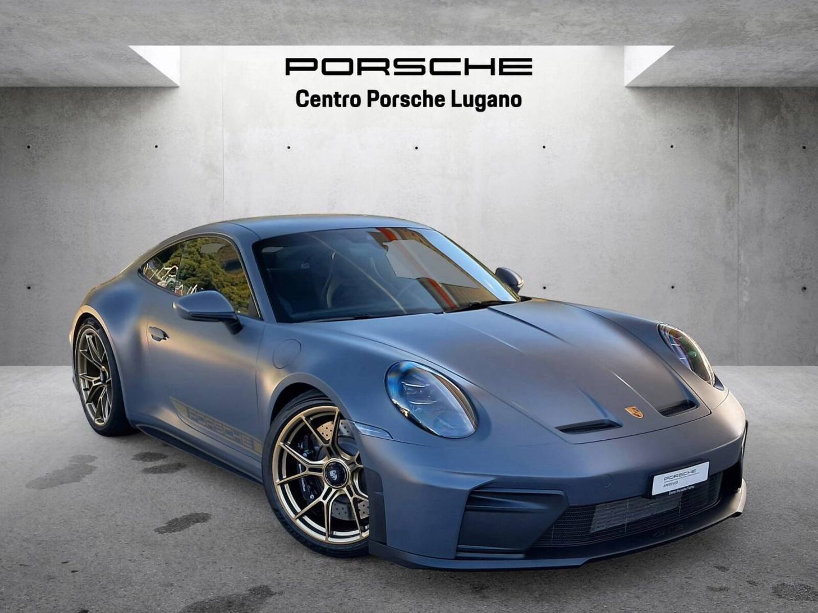 PORSCHE 911 GT3 con pacchetto Touring