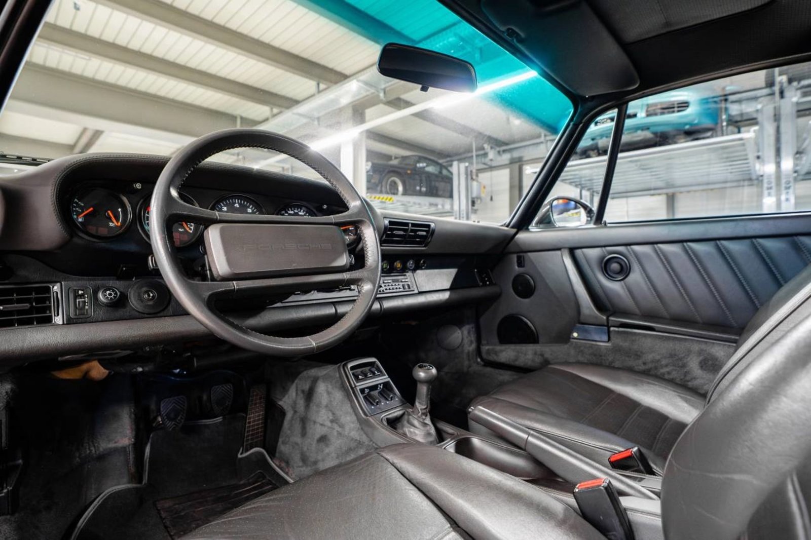 PORSCHE 911 Carrera 4 Coupé, Benzin, Oldtimer, Handschaltung - 4