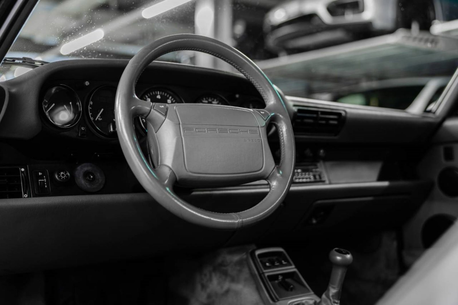 PORSCHE 911 Carrera 2 Coupé, Essence, Voiture de collection, Manuelle - 4