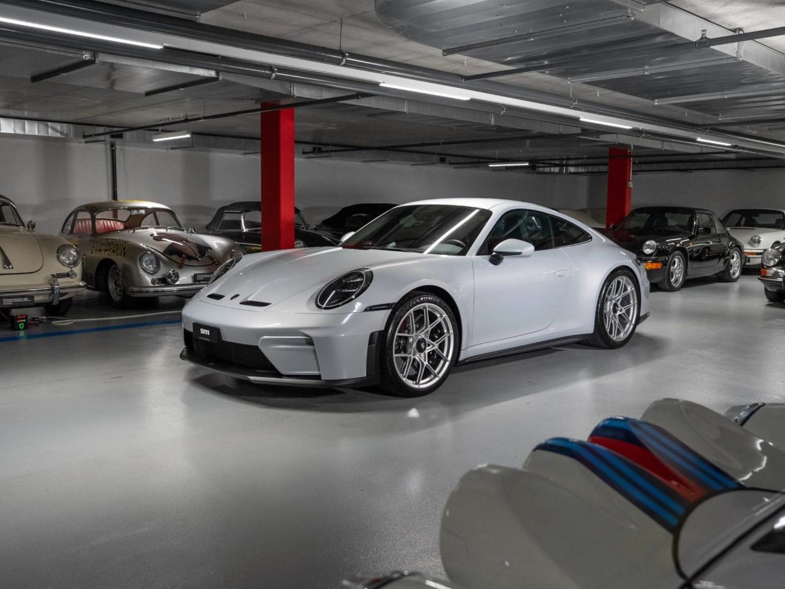 PORSCHE 911 GT3 avec Paquet Touring