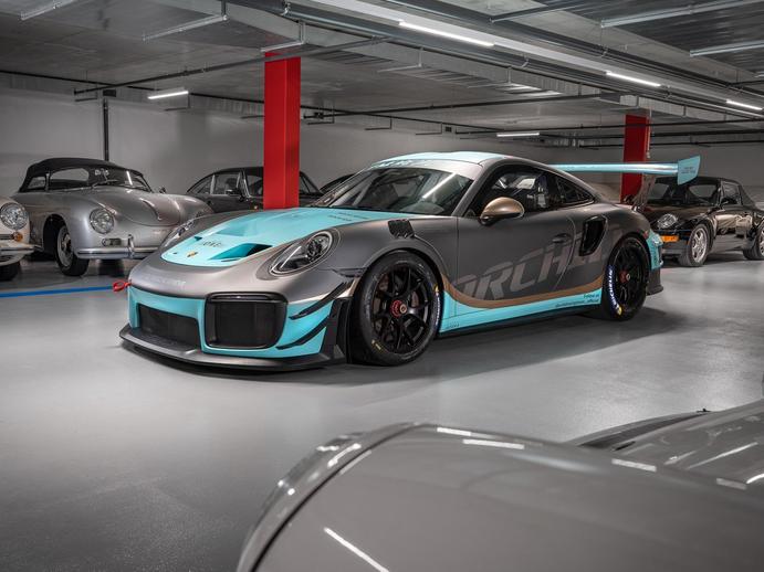 PORSCHE 911 GT2 RS Club Sport, Benzin, Occasion / Gebraucht, Automat