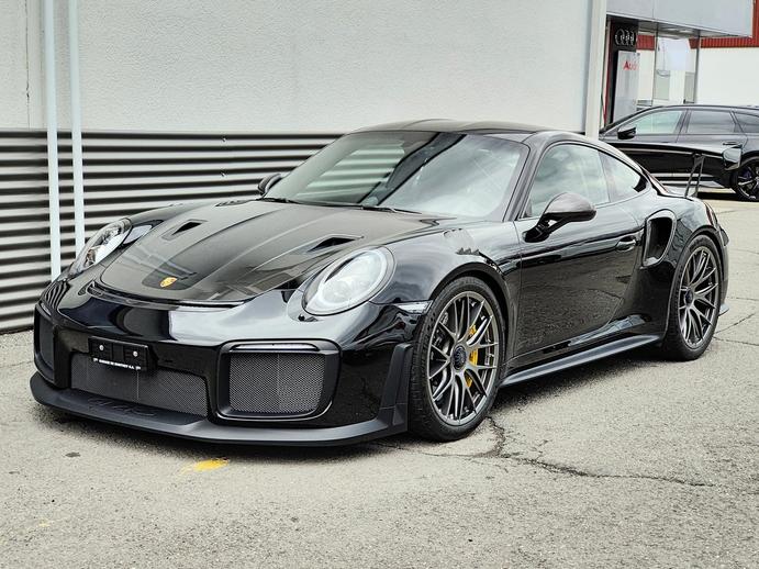PORSCHE 911 GT2 RS PDK Weissach, Petrol, Second hand / Used, Automatic