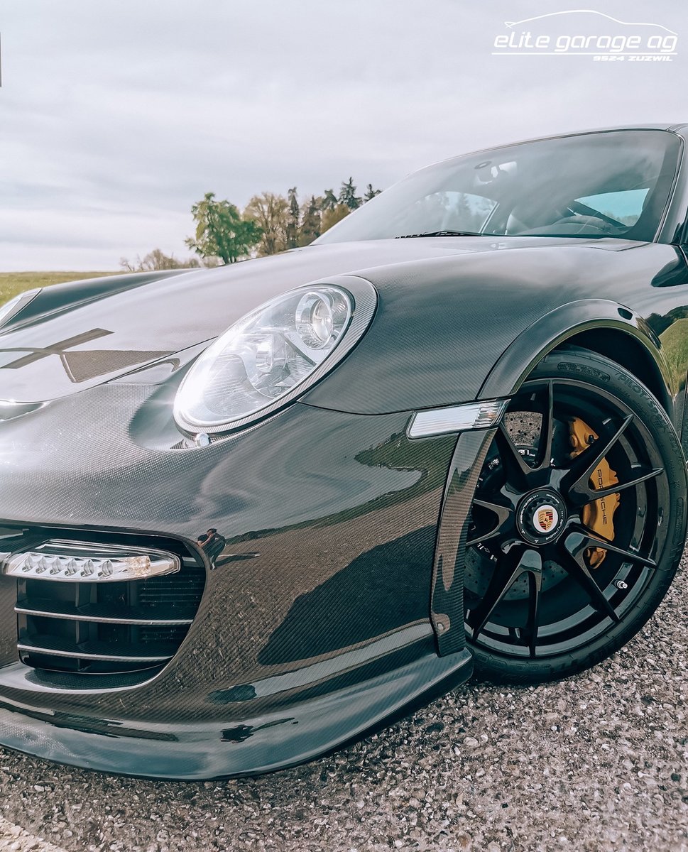 PORSCHE 911 GT2 RS FULL-CARBON, Petrol, Second hand / Used, Manual