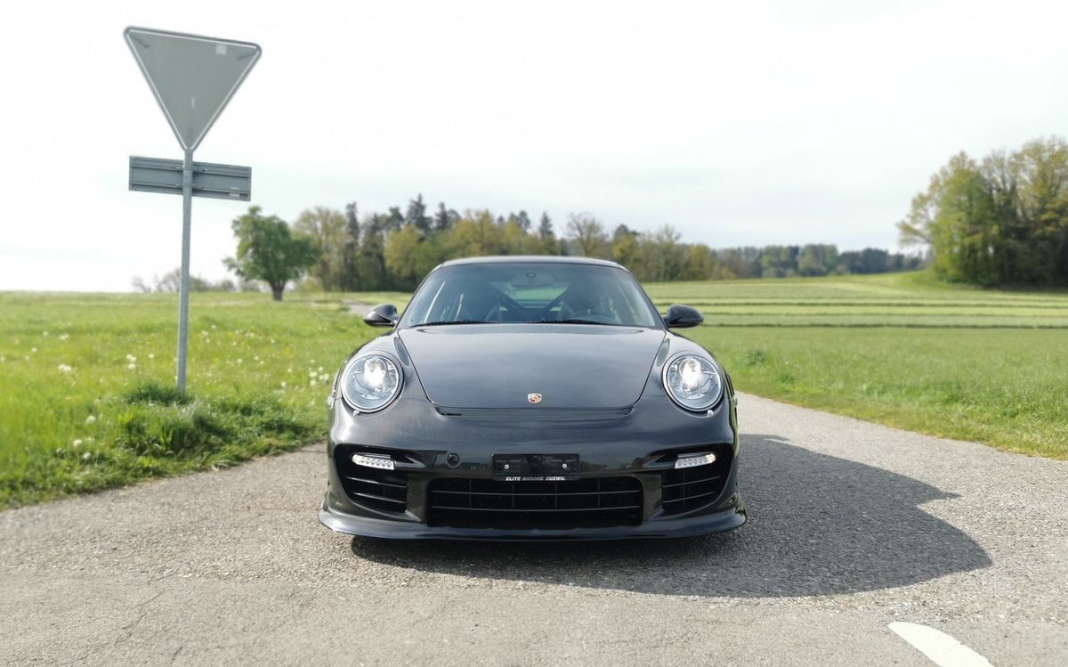 PORSCHE 911 GT2 RS FULL-CARBON, Petrol, Second hand / Used, Manual - 3