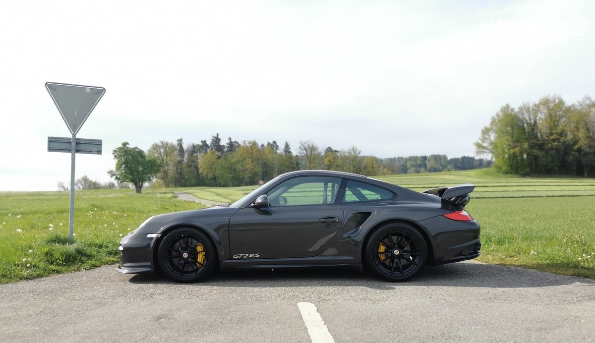 PORSCHE 911 GT2 RS FULL-CARBON, Petrol, Second hand / Used, Manual - 5