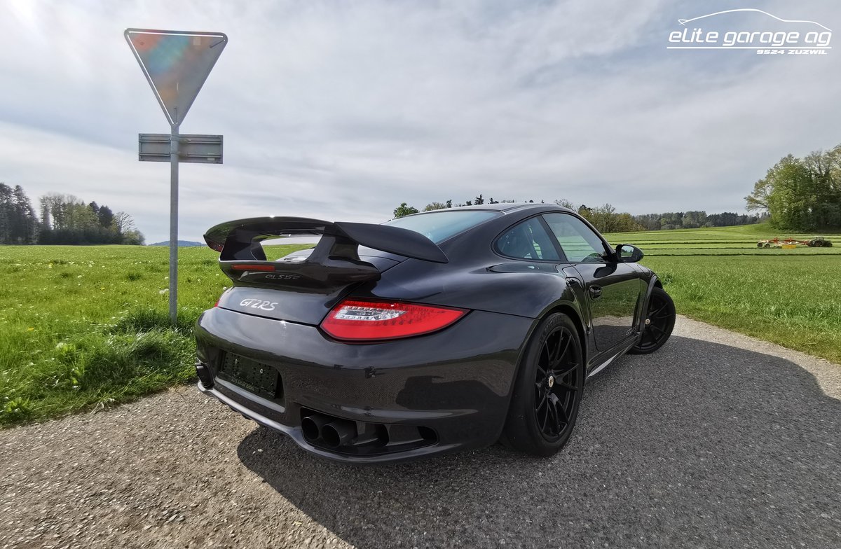 PORSCHE 911 GT2 RS FULL-CARBON, Petrol, Second hand / Used, Manual - 6