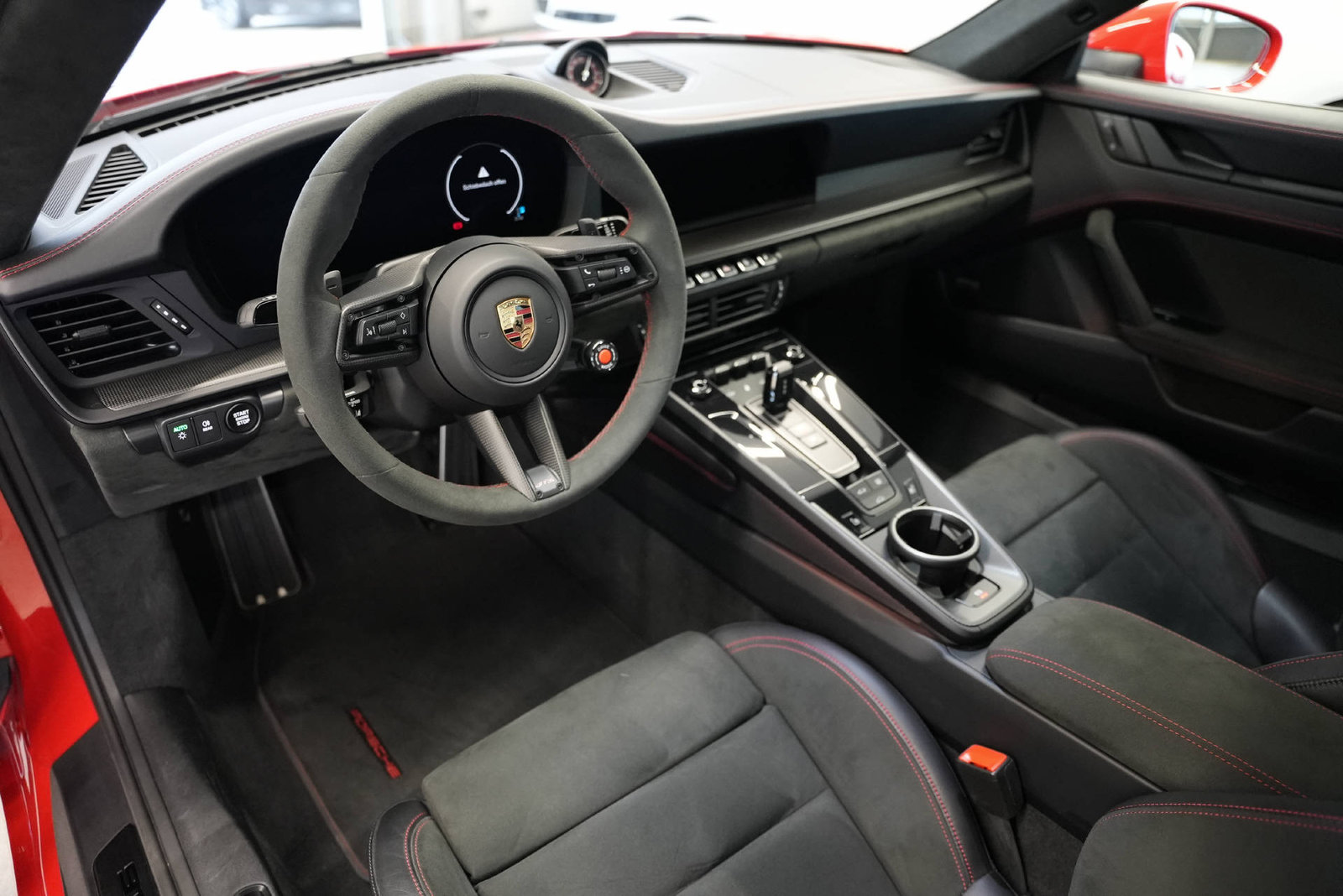 PORSCHE 911 Carrera 4 GTS, Mild-Hybrid Petrol/Electric, Second hand / Used, Automatic - 7