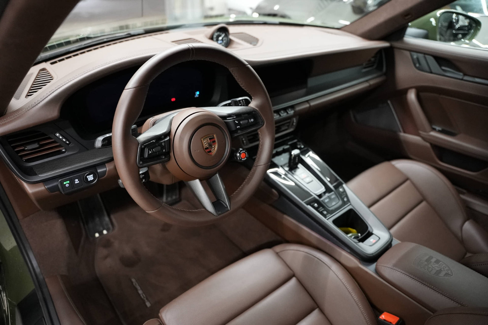 PORSCHE 911 Carrera 4 GTS Natooliv, Mild-Hybrid Benzin/Elektro, Occasion / Gebraucht, Automat - 7