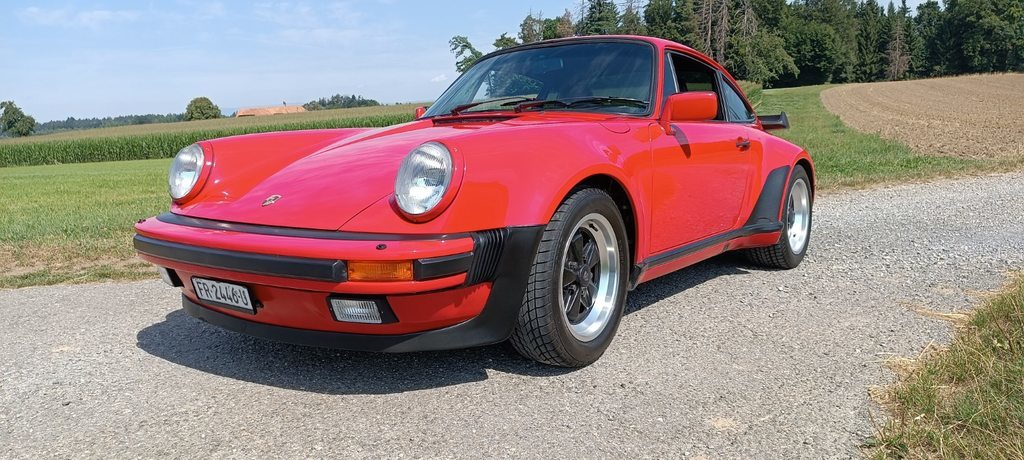 PORSCHE turbo, Essence, Voiture de collection, Manuelle