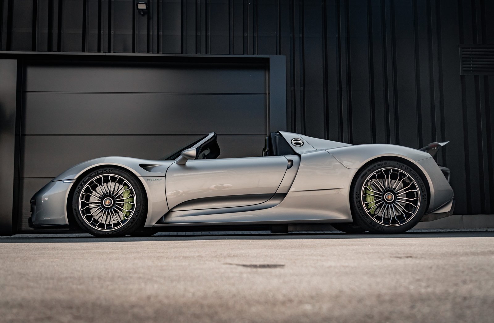 PORSCHE 918 Spyder, Mild-Hybrid Petrol/Electric, Second hand / Used, Automatic - 2
