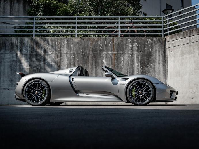 PORSCHE 918 Spyder, Mild-Hybrid Petrol/Electric, Second hand / Used, Automatic