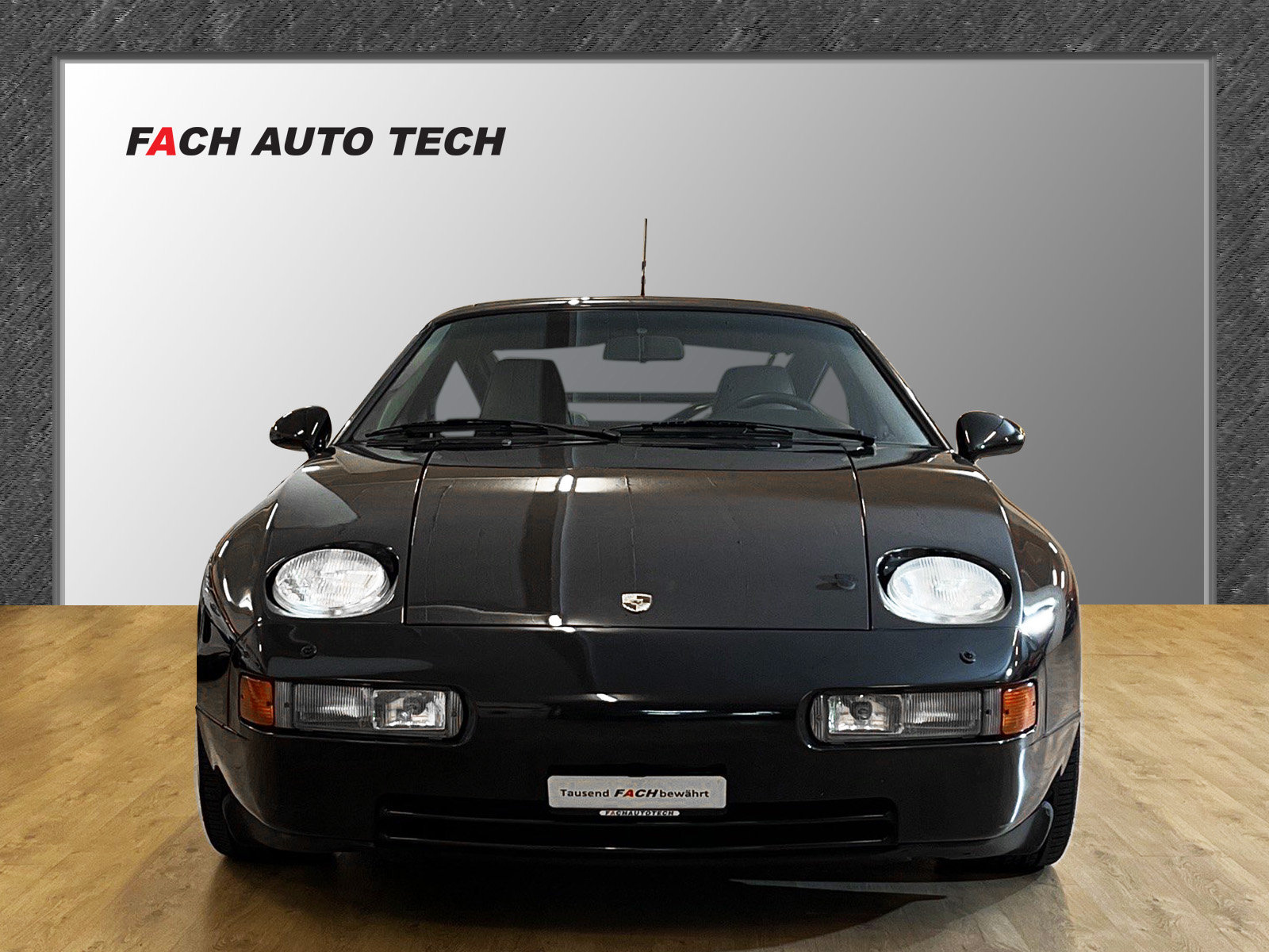 PORSCHE 928 GTS, Essence, Occasion / Utilisé, Automatique - 2