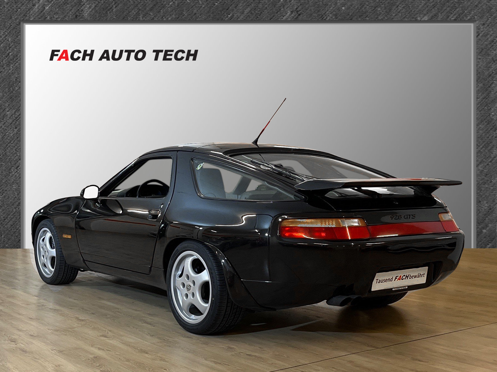 PORSCHE 928 GTS, Essence, Occasion / Utilisé, Automatique - 4
