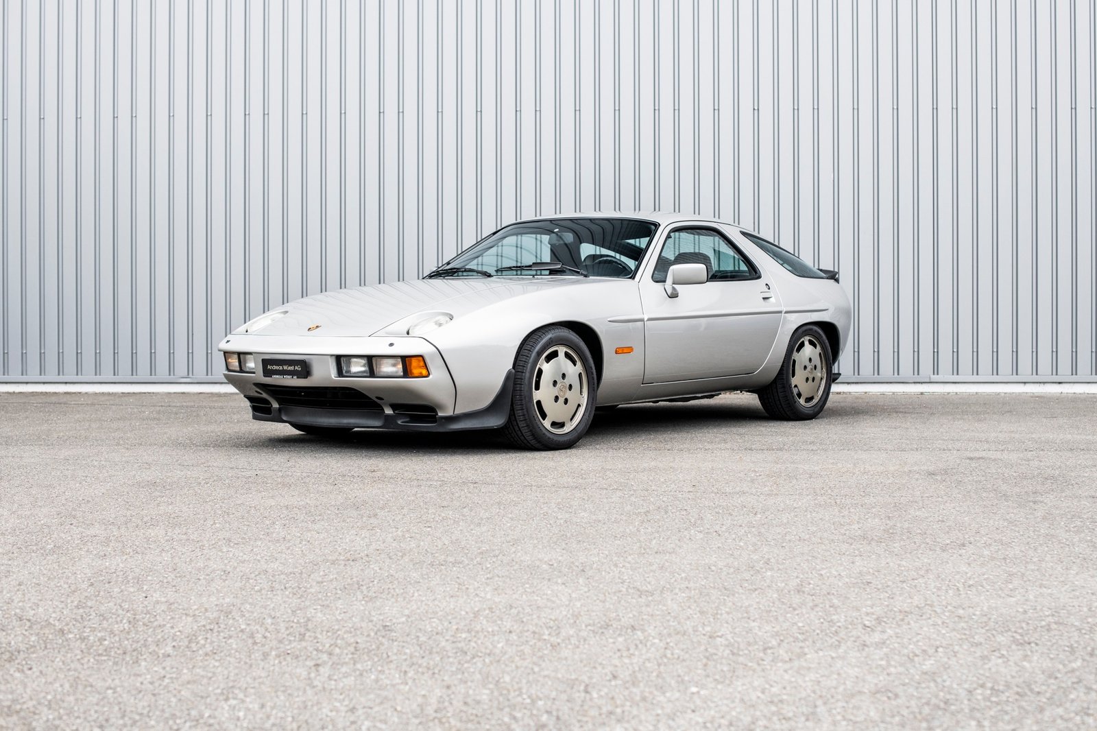 PORSCHE 928 S