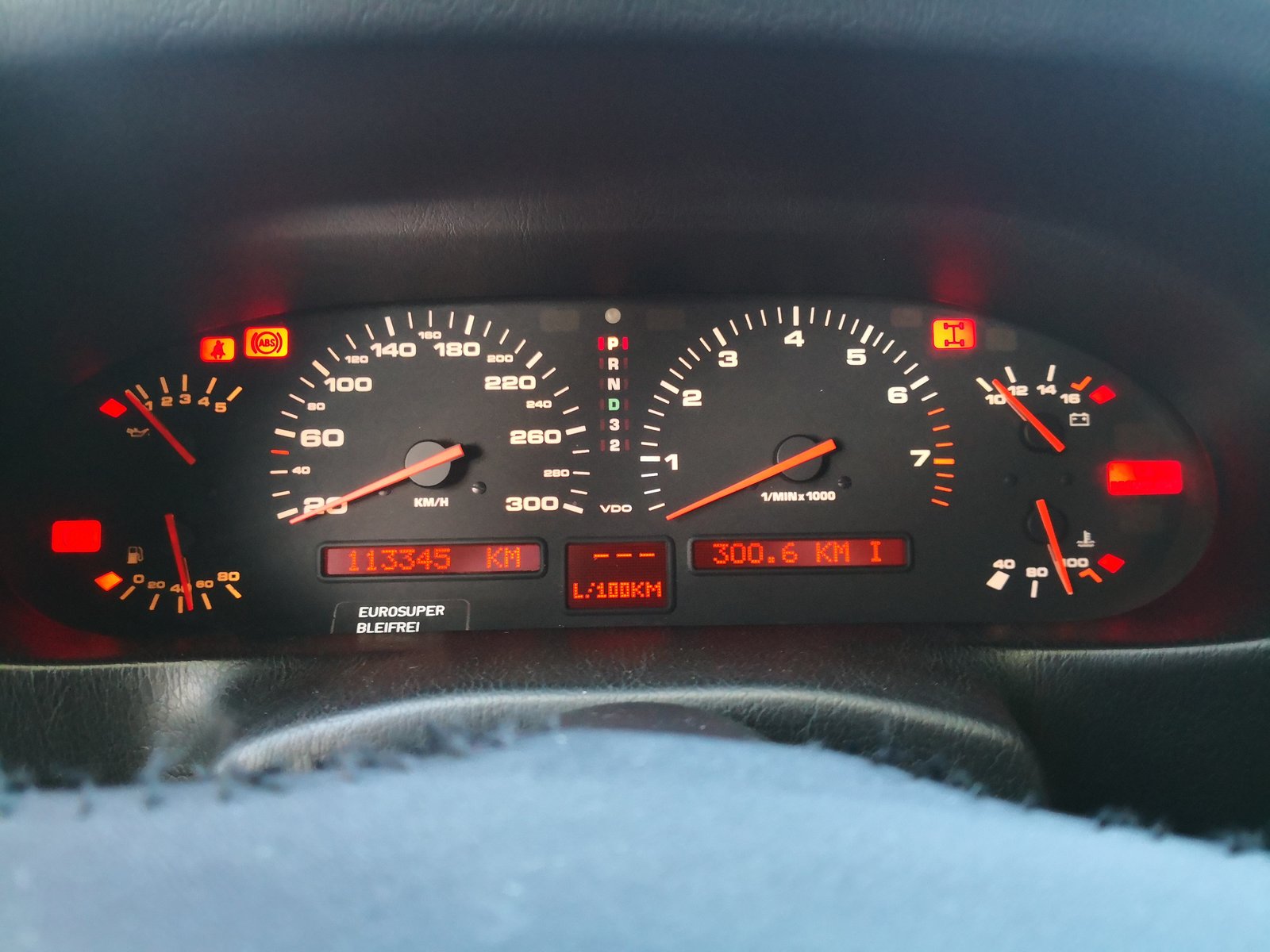 PORSCHE 928 S4, Essence, Voiture de collection, Automatique - 5