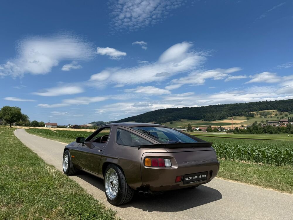 PORSCHE 928 S, Petrol, Classic, Automatic - 2