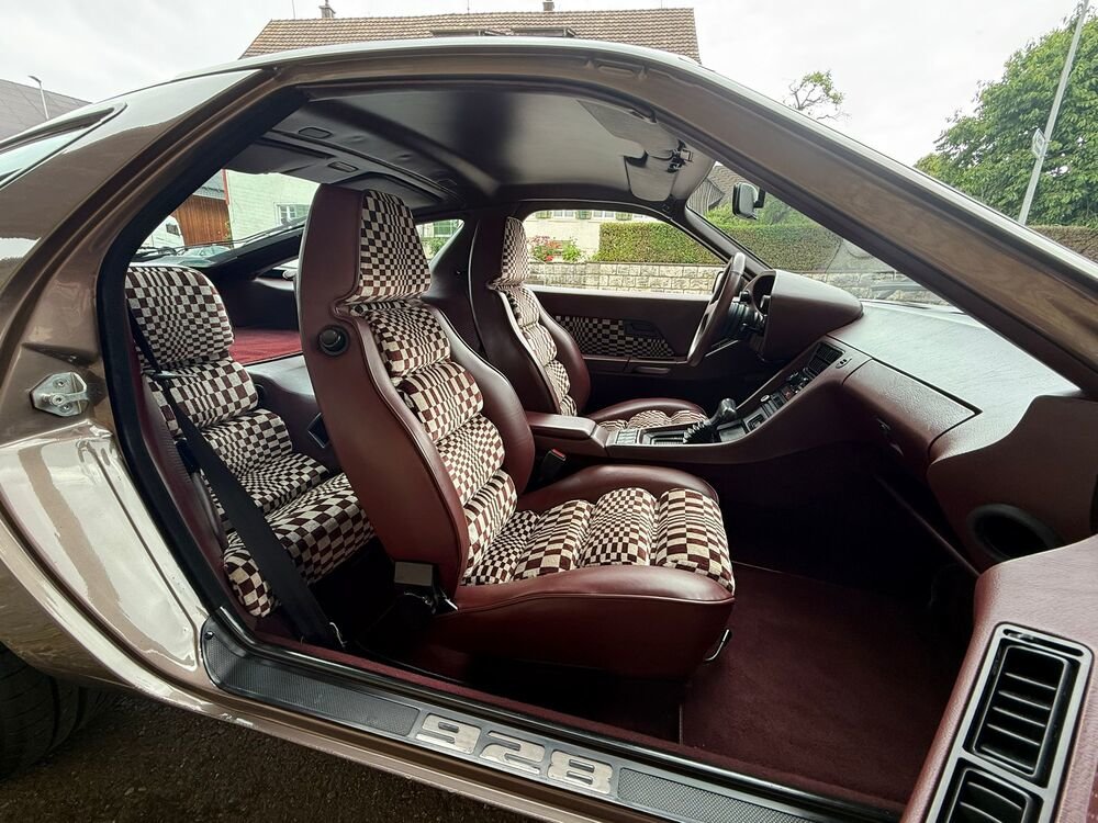 PORSCHE 928 S, Petrol, Classic, Automatic - 7