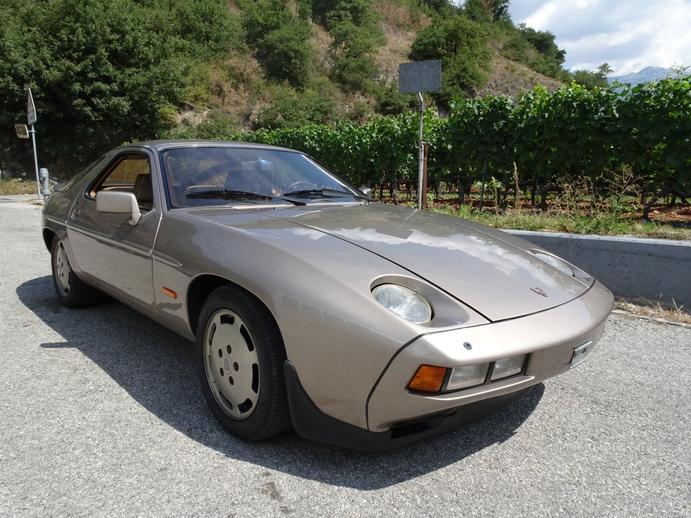 PORSCHE 928 S, Petrol, Second hand / Used, Manual