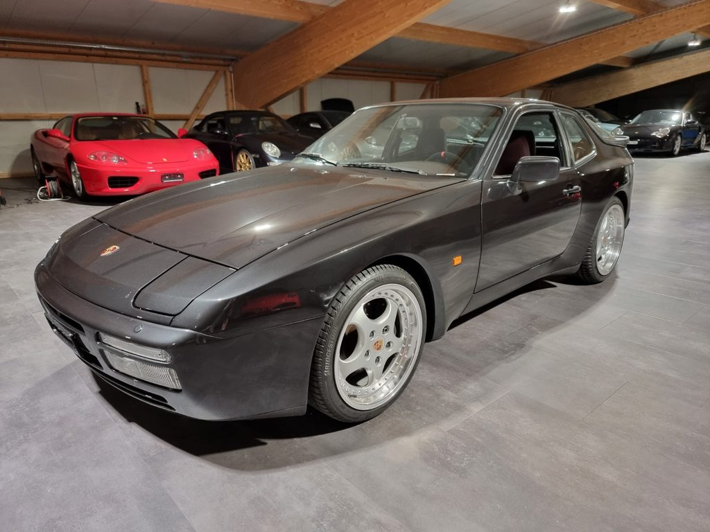 PORSCHE S2