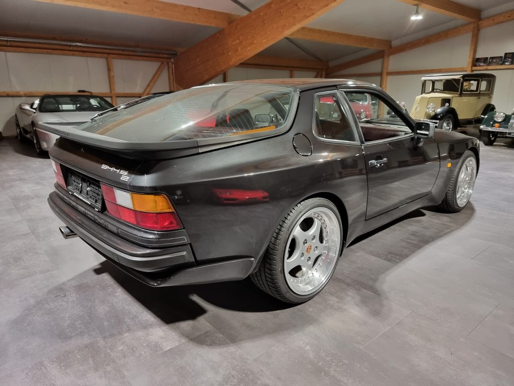 PORSCHE S2, Petrol, Second hand / Used, Manual - 3
