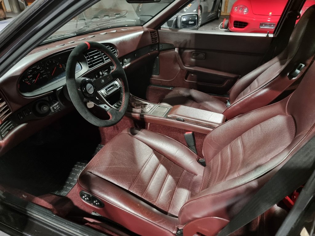 PORSCHE S2, Petrol, Second hand / Used, Manual - 5