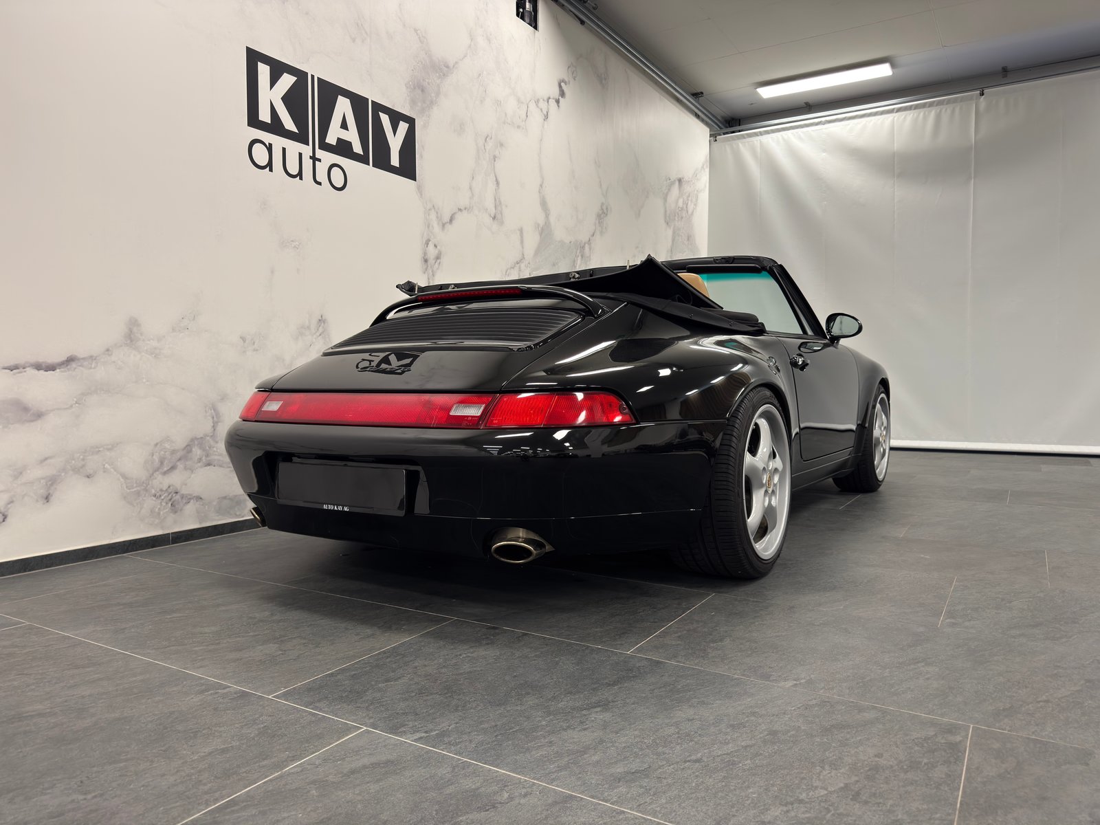 PORSCHE 993 Carrera 2 Cabrio, Petrol, Second hand / Used, Manual - 3