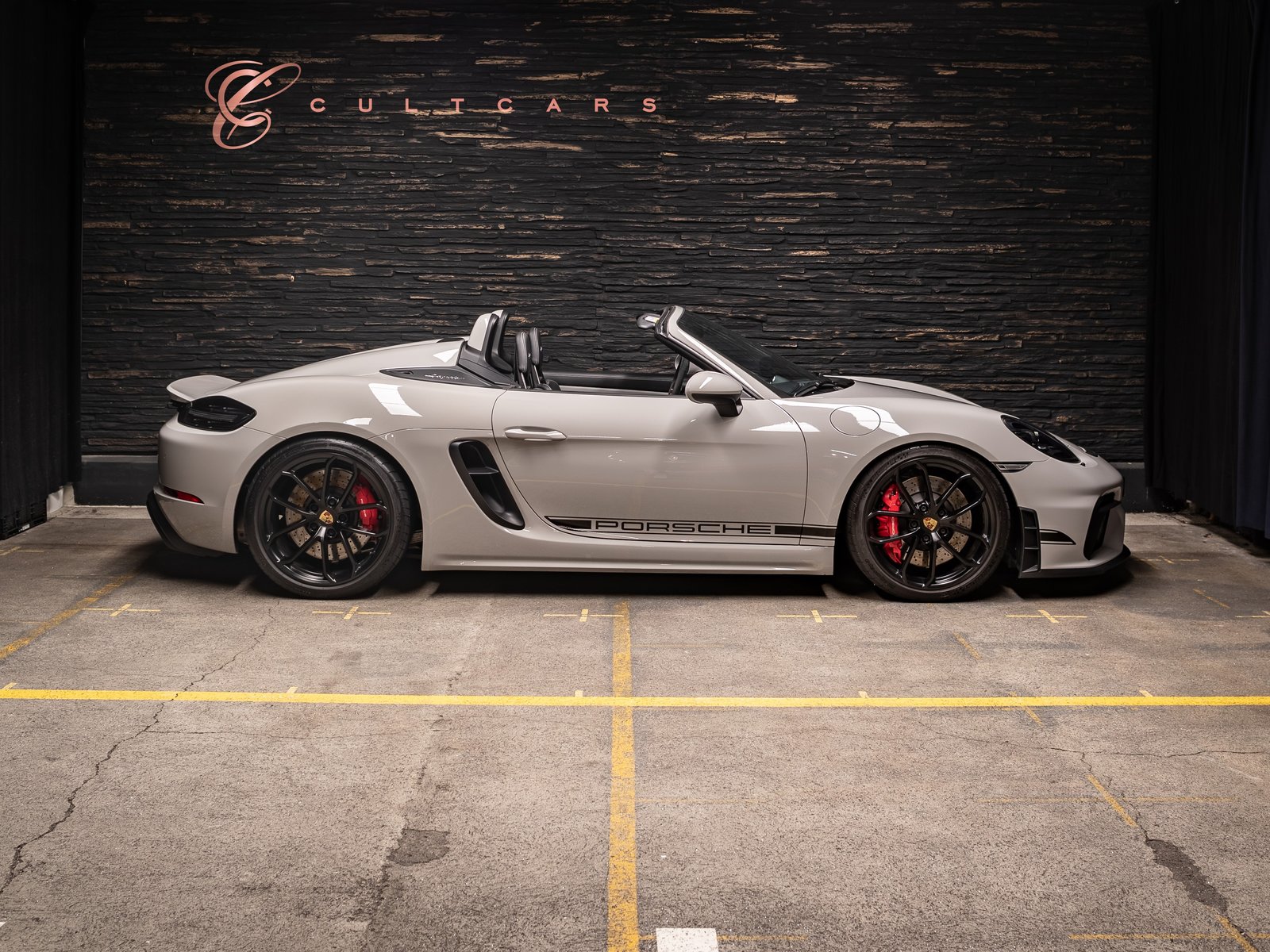 PORSCHE 718 Boxster Spyder
