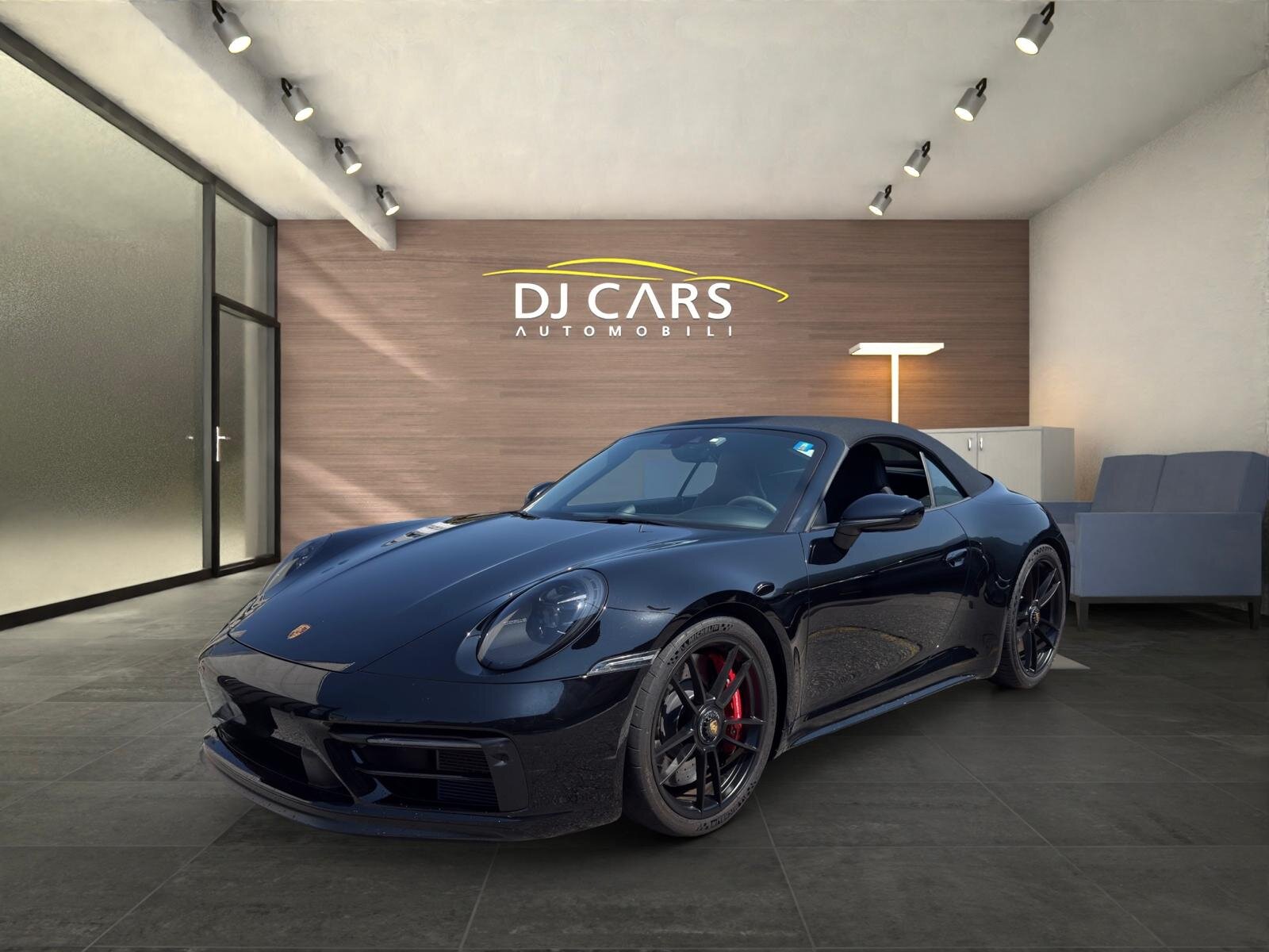 PORSCHE Carrera GTS
