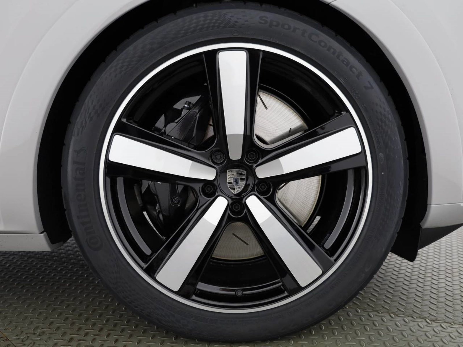 PORSCHE Cayenne Turbo E-Hybrid Coupé, Plug-in-Hybrid Petrol/Electric, New car, Automatic - 6