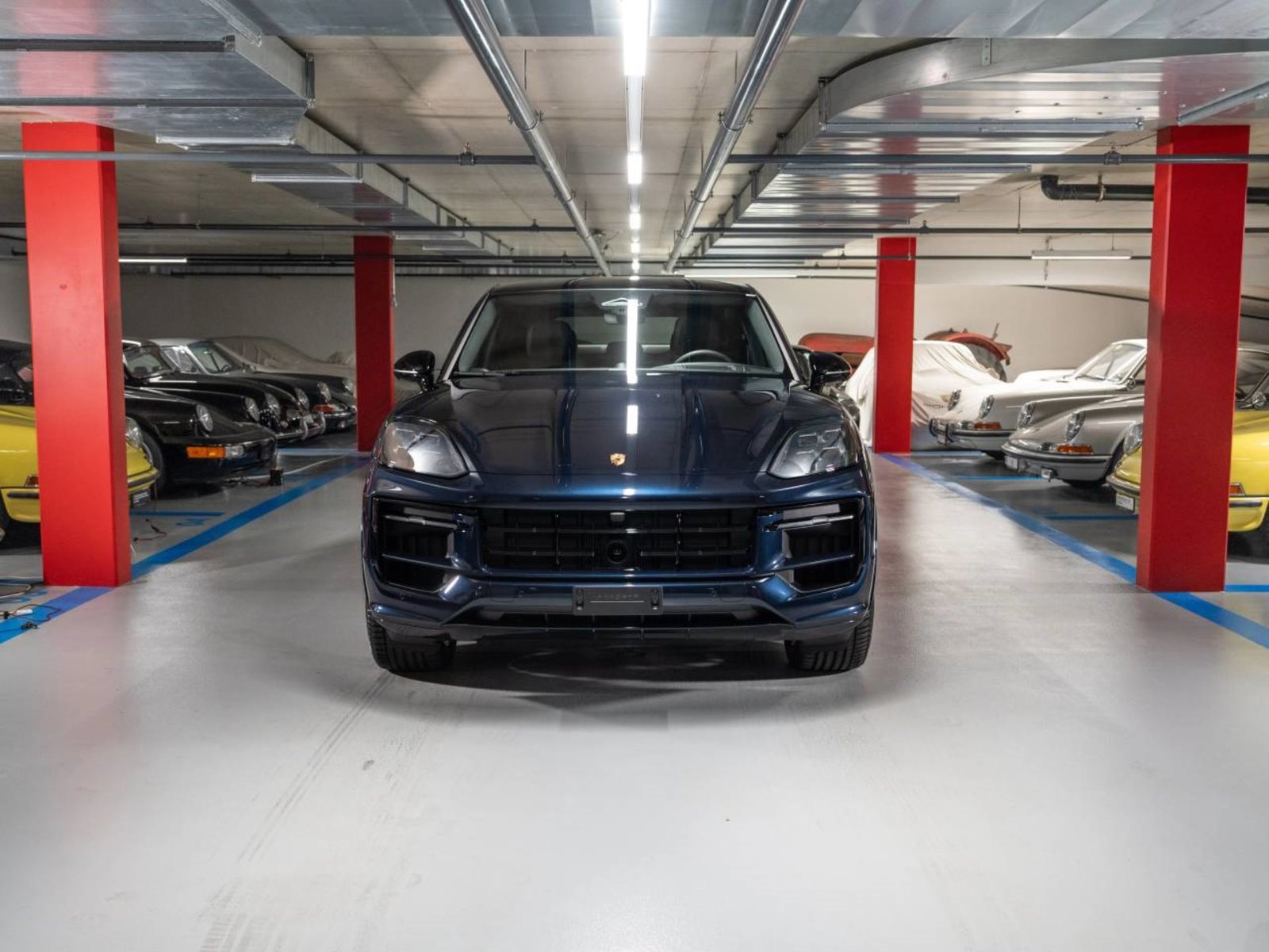 PORSCHE Cayenne S E-Hybrid Coupé Black Edition, Plug-in-Hybrid Petrol/Electric, New car, Automatic - 2