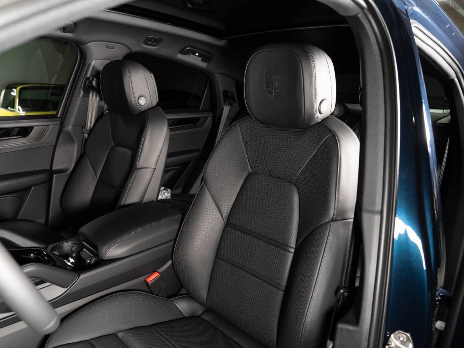 PORSCHE Cayenne S E-Hybrid Coupé Black Edition, Plug-in-Hybrid Petrol/Electric, New car, Automatic - 5