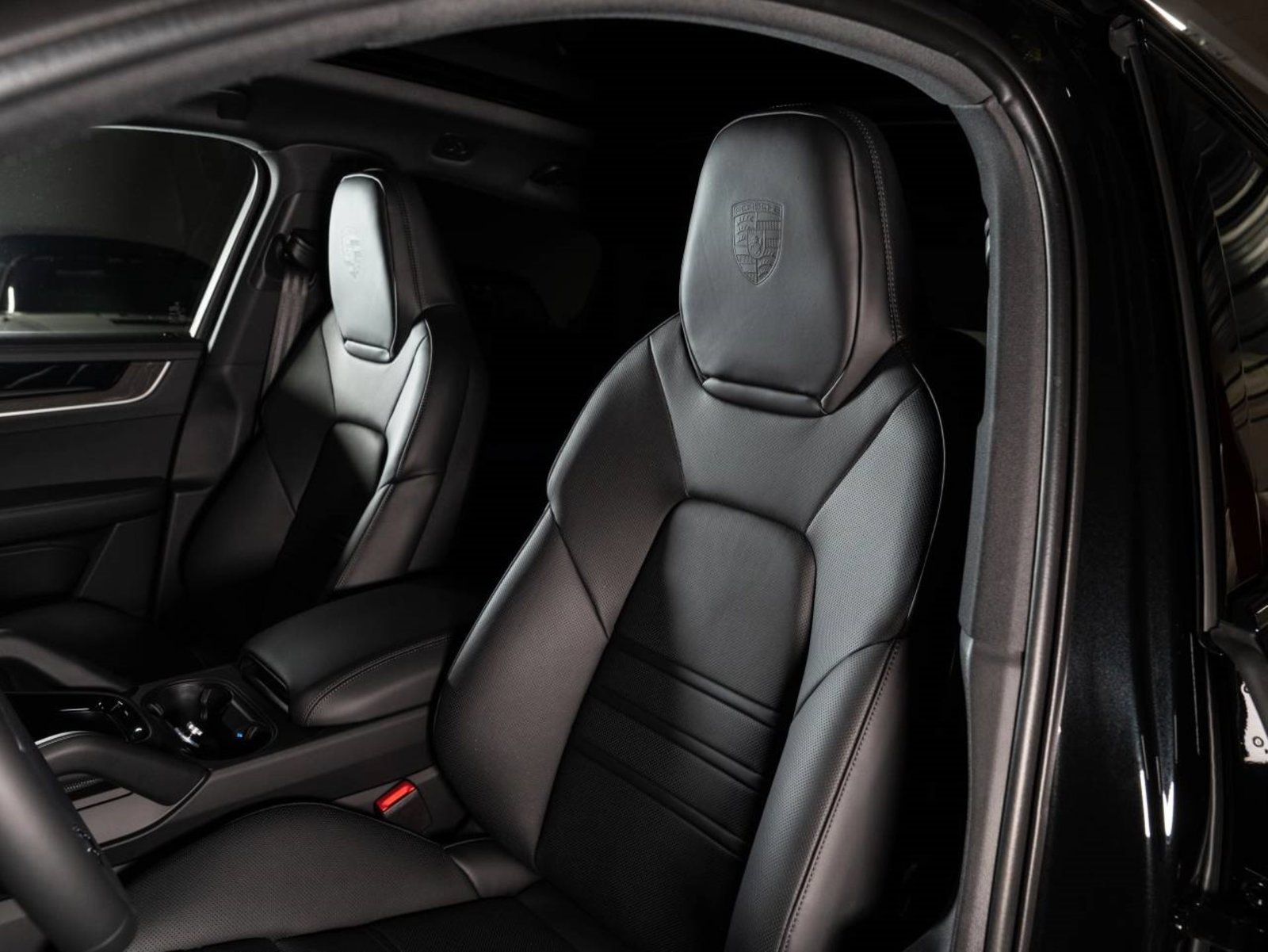 PORSCHE Cayenne S E-Hybrid Coupé Black Edition, Hybride Rechargeable Essence/Électricité, Voiture nouvelle, Automatique - 5