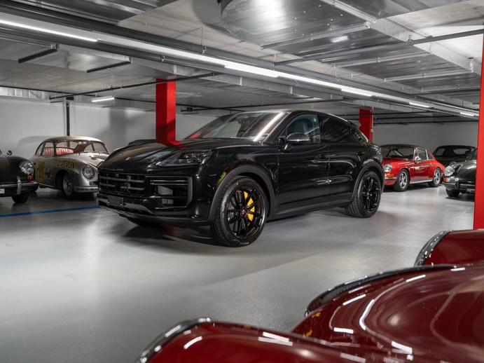PORSCHE Cayenne Turbo E-Hybrid Coupé avec Paquet-GT, Plug-in-Hybrid Benzina/Elettrica, Auto nuove, Automatico