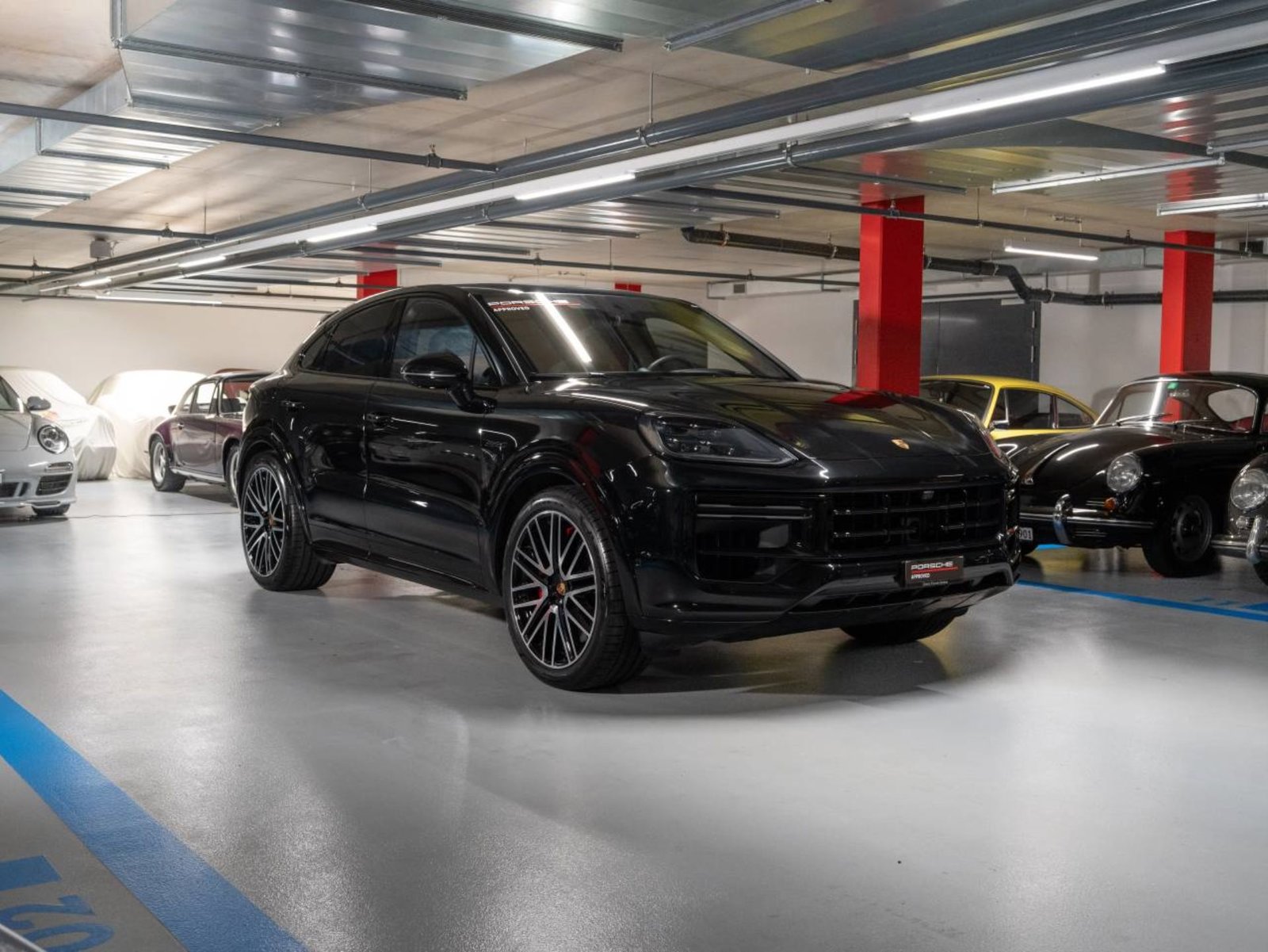 PORSCHE Cayenne Turbo E-Hybrid Coupé, Plug-in-Hybrid Petrol/Electric, Second hand / Used, Automatic - 3