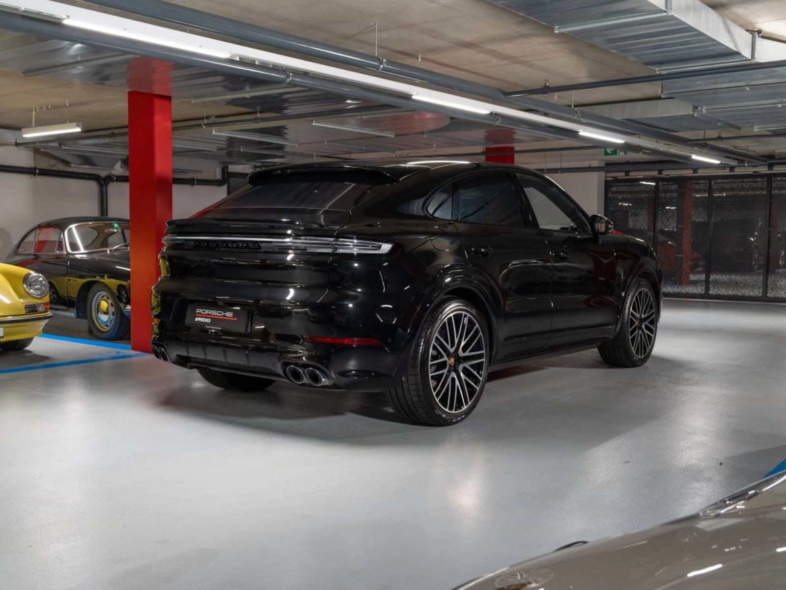 PORSCHE Cayenne Turbo E-Hybrid Coupé, Plug-in-Hybrid Petrol/Electric, Second hand / Used, Automatic - 6