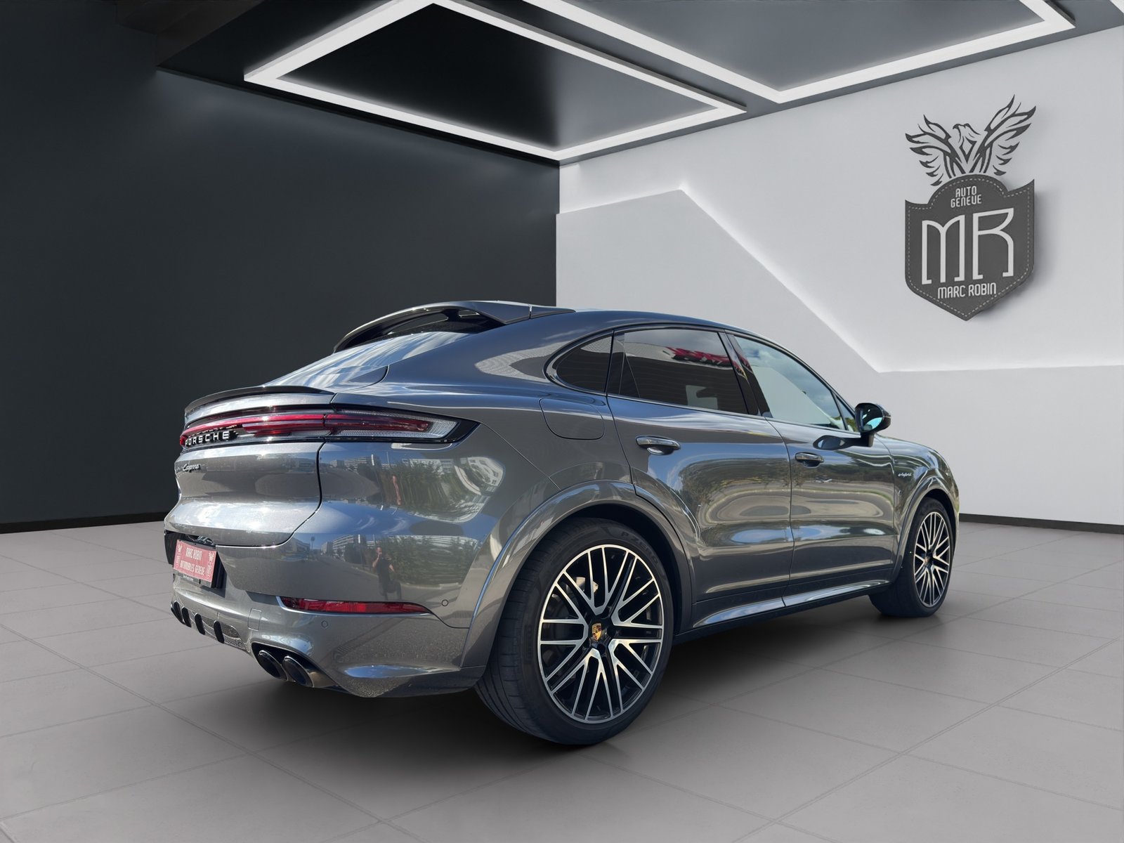 PORSCHE Cayenne Coupé E-Hybrid Tiptronic, Plug-in-Hybrid Petrol/Electric, Second hand / Used, Automatic - 4