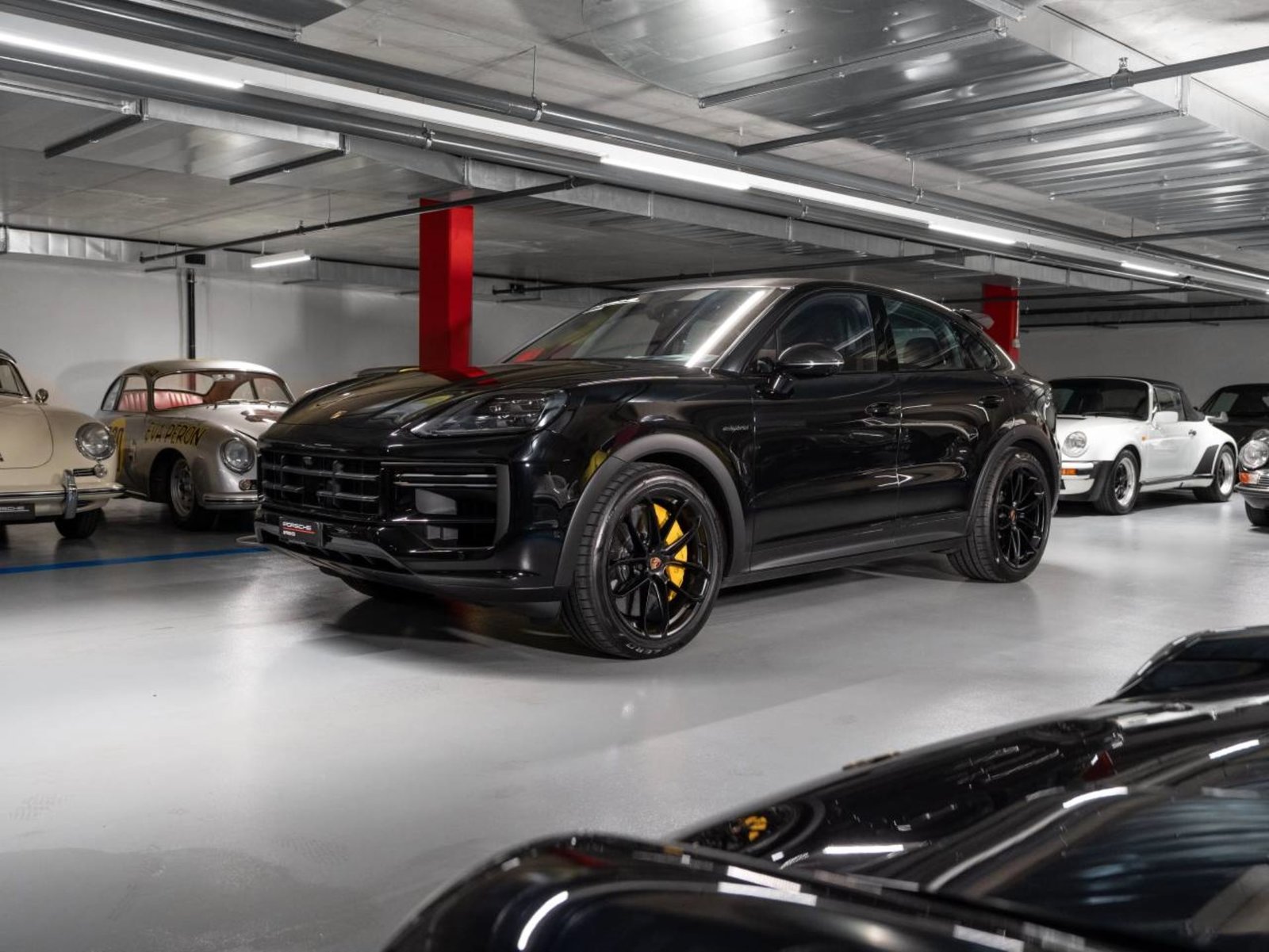 PORSCHE Cayenne Turbo E-Hybrid Coupé avec Paquet-GT